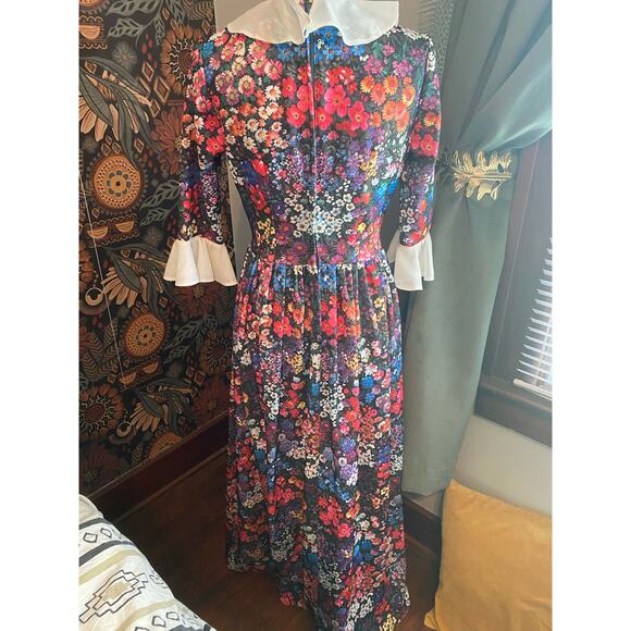 Vintage 70s Handmade Floral Long Ruffled 3/4 sleeve Dress w/ bustle - Picture 6 of 12